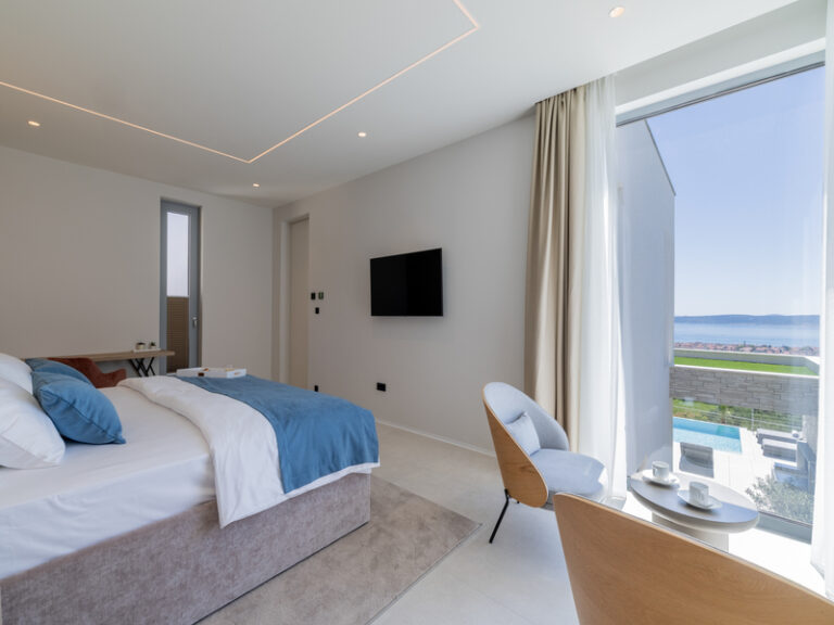 VIP bedroom sea view