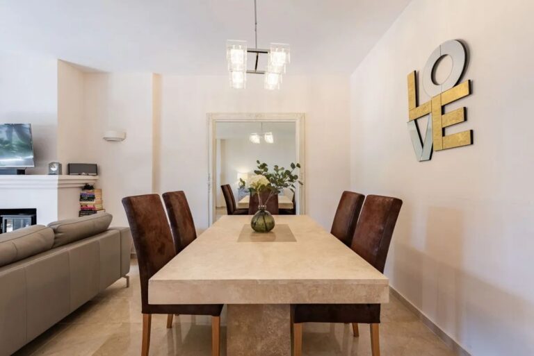 dining room