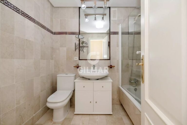 bathroom2