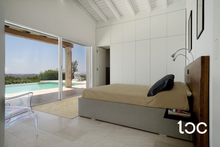 bedroom and view2