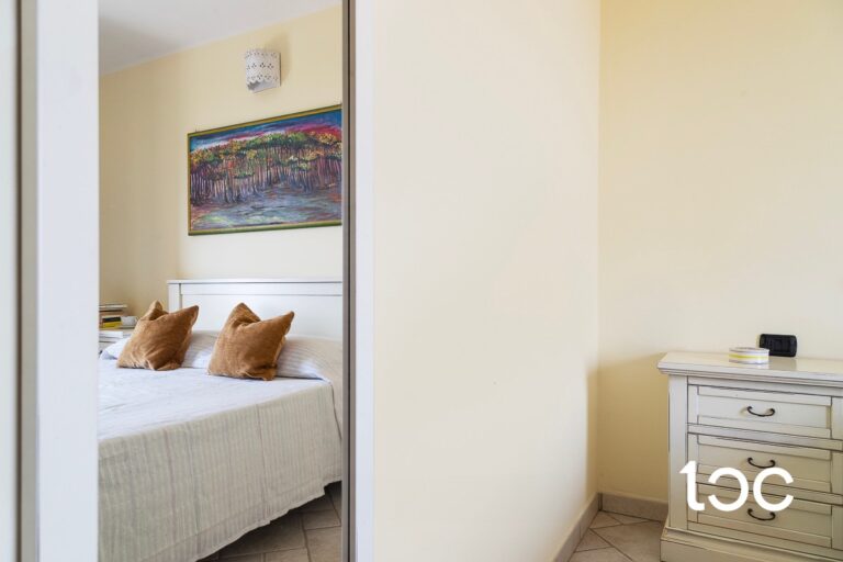 bedroom2