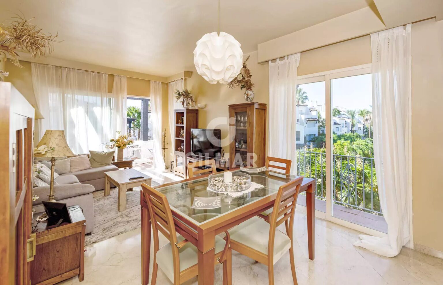 living and dining room