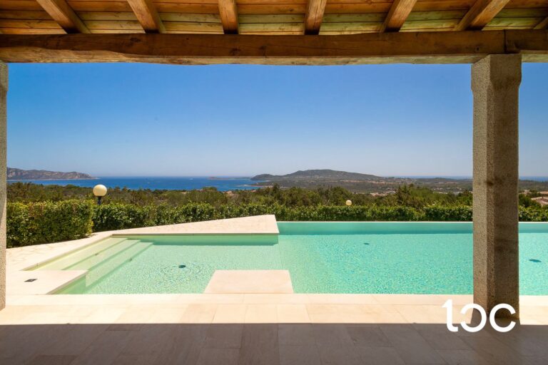 pool and sea view