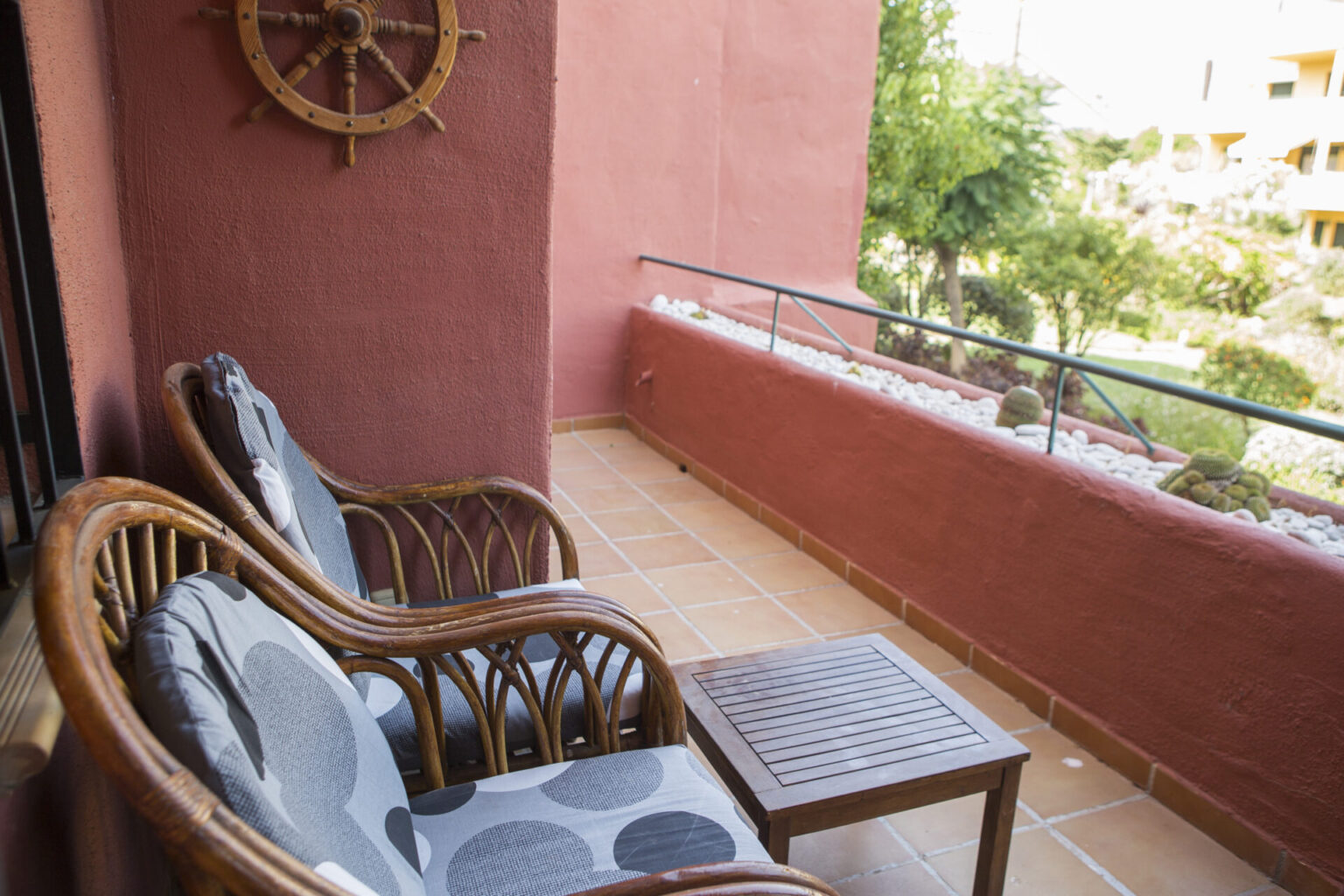 balcony