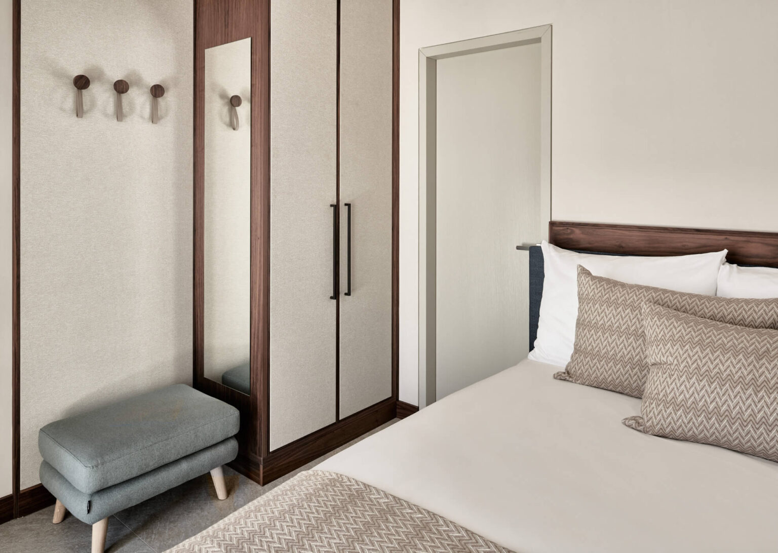 bedroom1